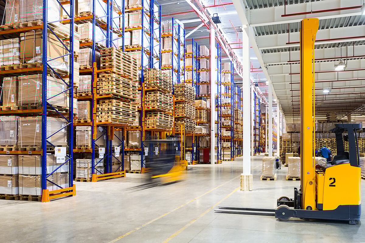 Looking into warehouse outsourcing companies? Learn what to evaluate before partnering, from scalability to safety, in this expert guide.